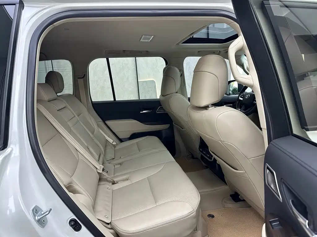 Toyota Land Cruiser 2025 — фото 18