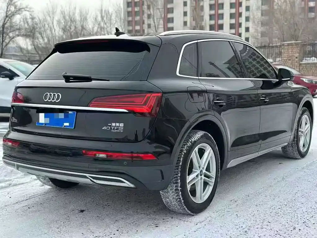 Audi Q5L 2023 — фото 9