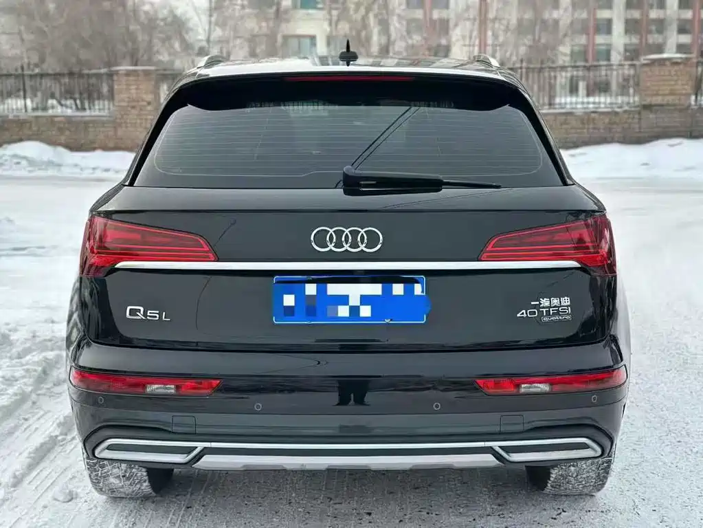 Audi Q5L 2023 — фото 8