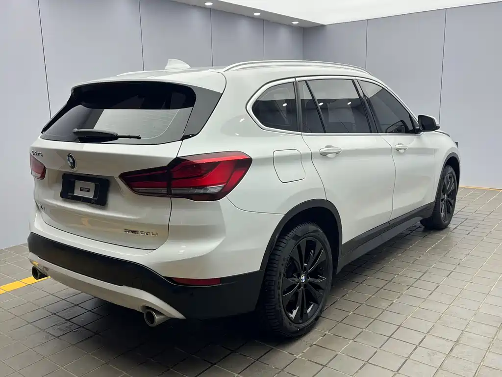 BMW X1 2022 — фото 7