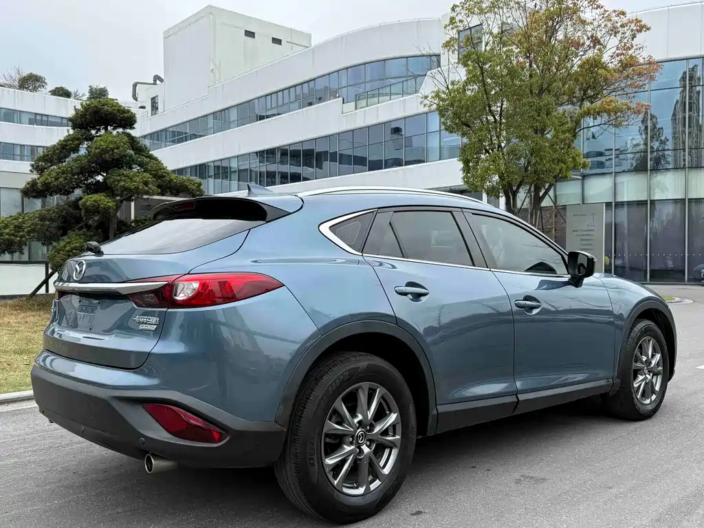 Mazda CX-4 2019 — фото 10