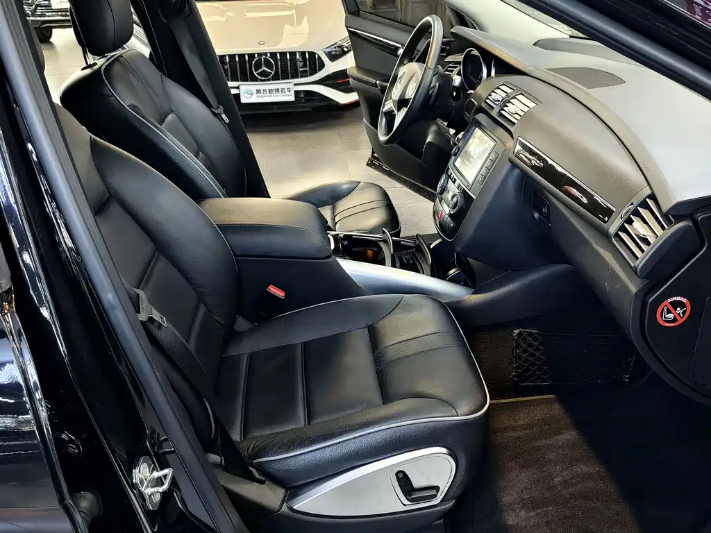 Mercedes-Benz R-Class 2017 — фото 13