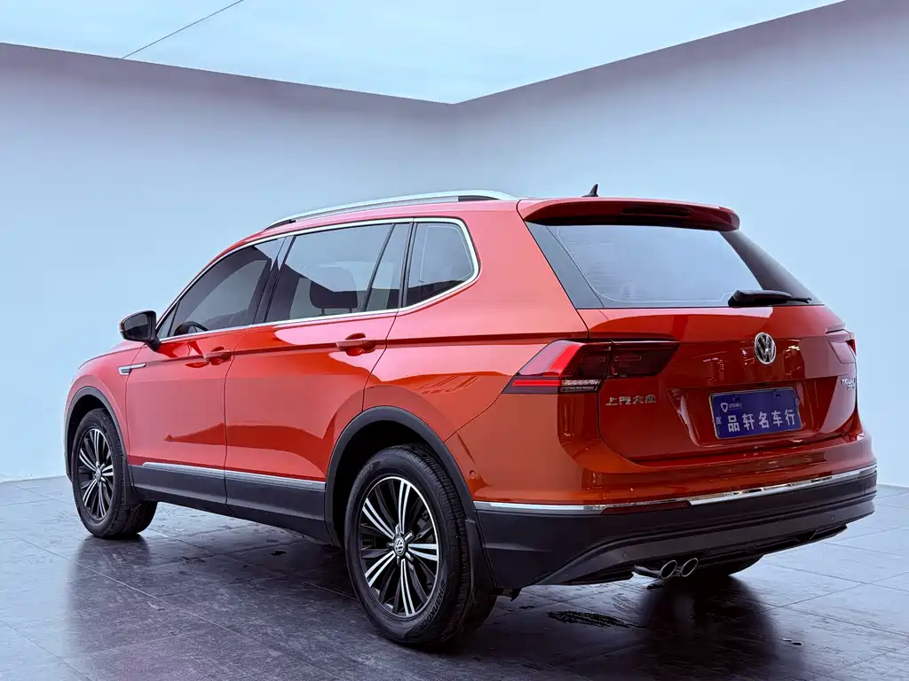 Volkswagen Tiguan L 2017 — фото 4