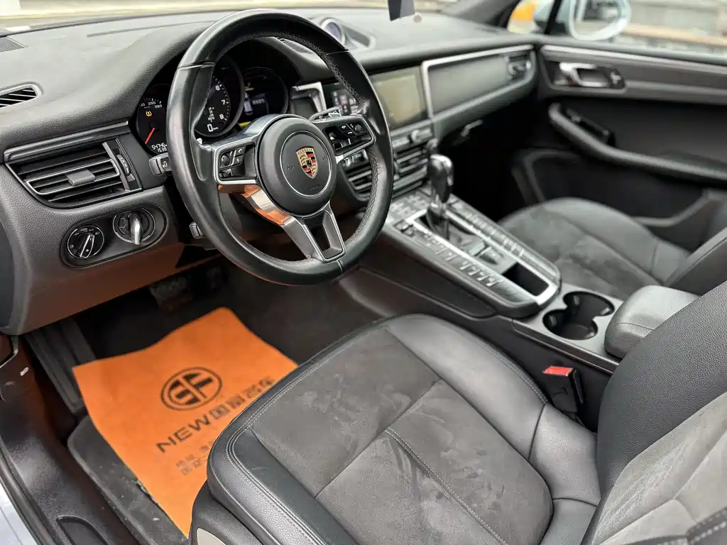 Porsche Macan 2019 — фото 6