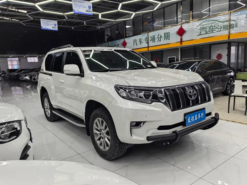 Toyota Prado 2018 — фото 2
