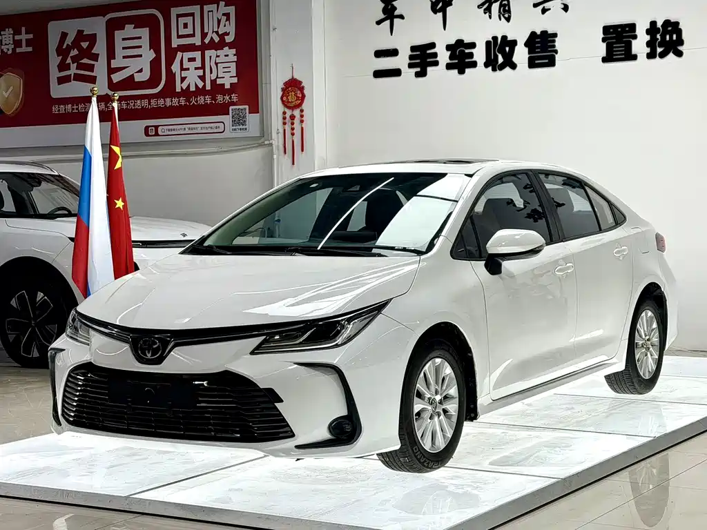 Toyota Corolla 2022 — фото 1