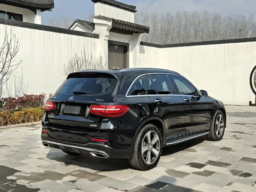 Mercedes-Benz GLC 2017 — фото 6