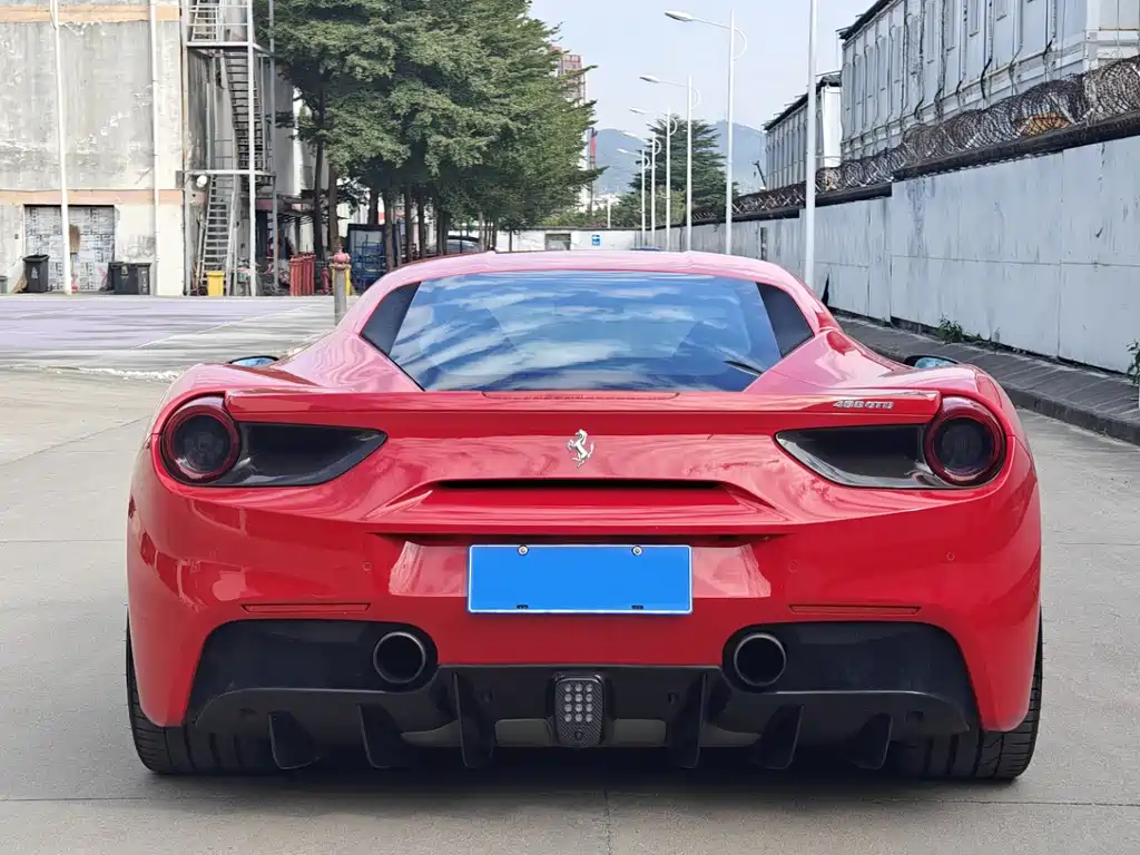 Ferrari 488 2018 — фото 5