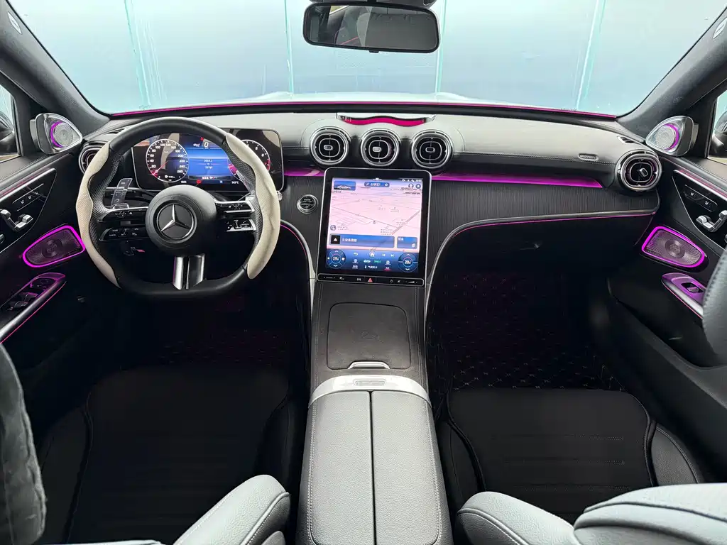 Mercedes-Benz C-Class 2023 — фото 13