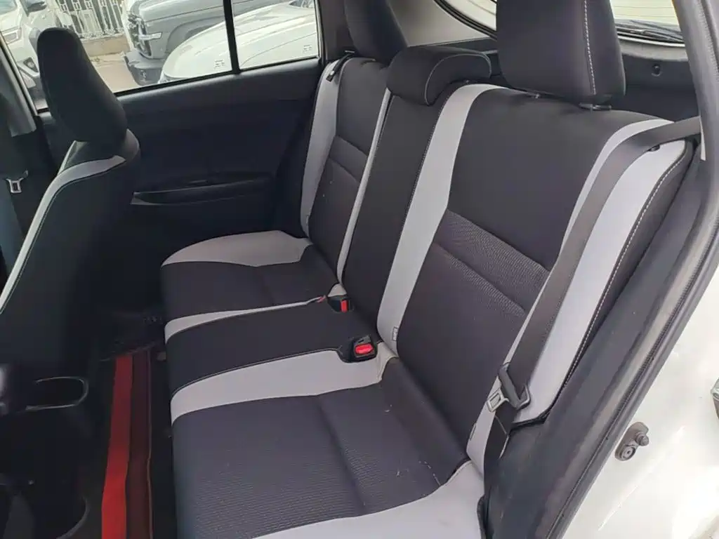 Toyota Yaris L 2021 — фото 17