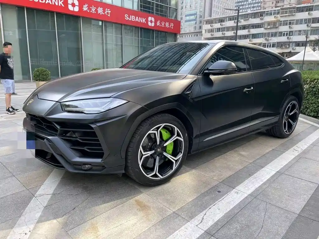 Lamborghini Urus 2021 — фото 9