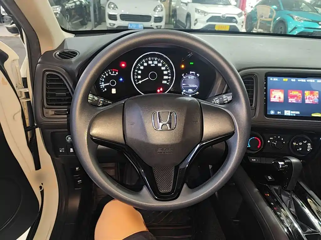 Honda Vezel 2021 — фото 11