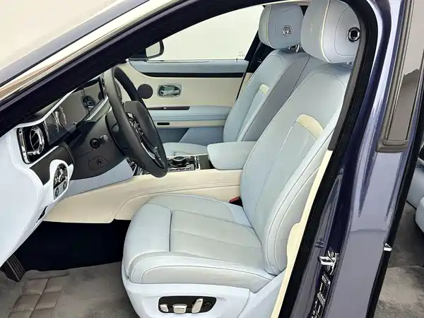Rolls-Royce Ghost 2024