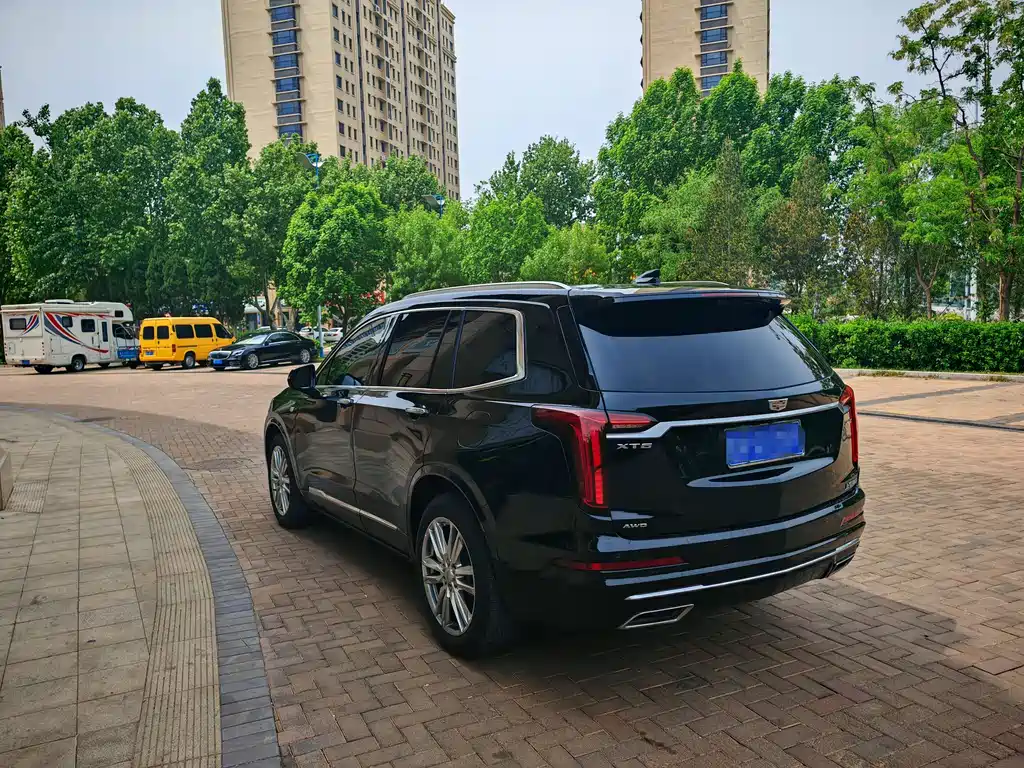Cadillac XT6 2022 — фото 24