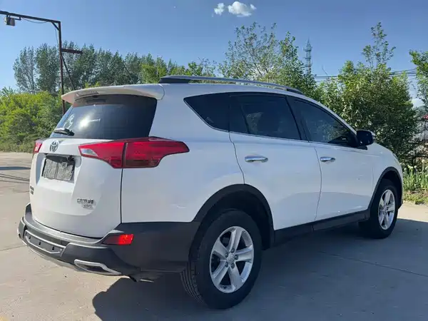 Toyota RAV4 2013