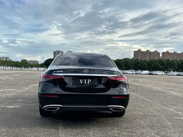 Mercedes-Benz E-Class 2021
