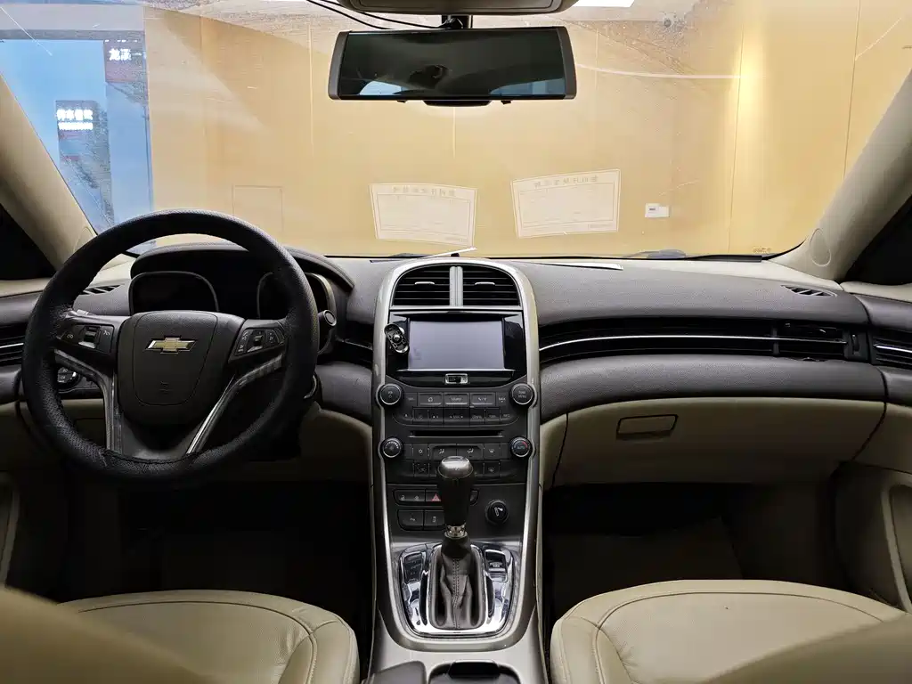 Chevrolet Malibu 2014 — фото 19