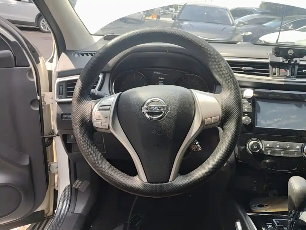Nissan Qashqai 2017 — фото 11