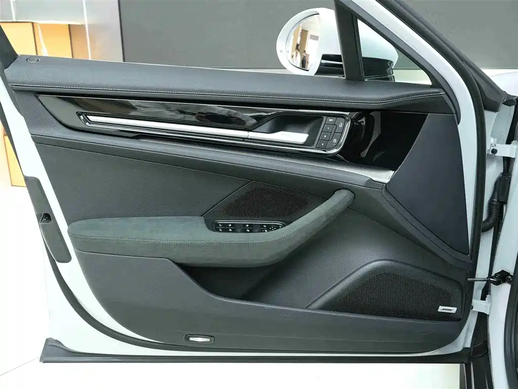 Porsche Panamera 2026 — фото 16