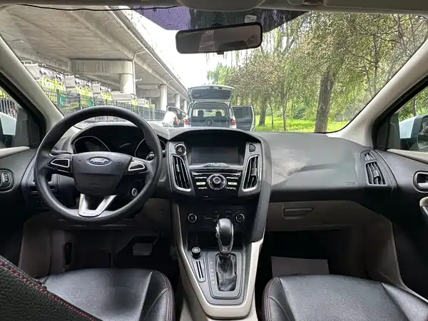 Ford Focus 2016