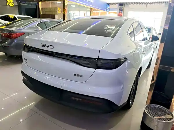 BYD Seal 05 DM-i 2025