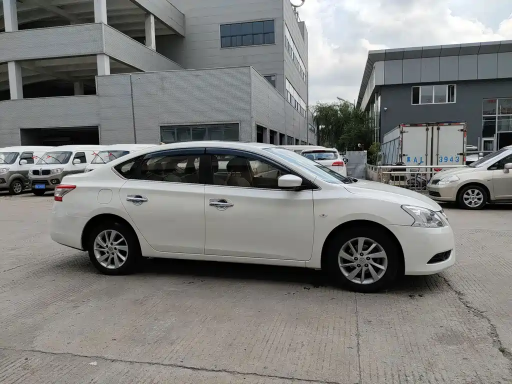 Nissan Sylphy 2015 — фото 17