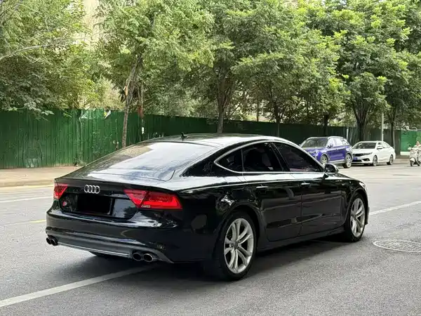 Audi S7 2015