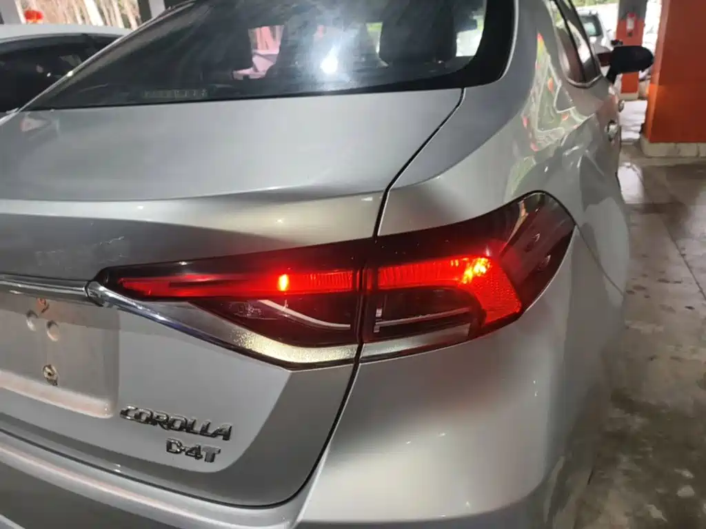 Toyota Corolla 2019 — фото 24
