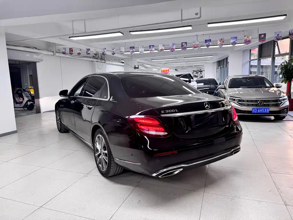Mercedes-Benz E-Class 2018 — фото 8