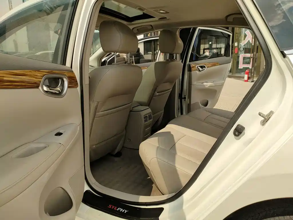 Nissan Sylphy 2015 — фото 12