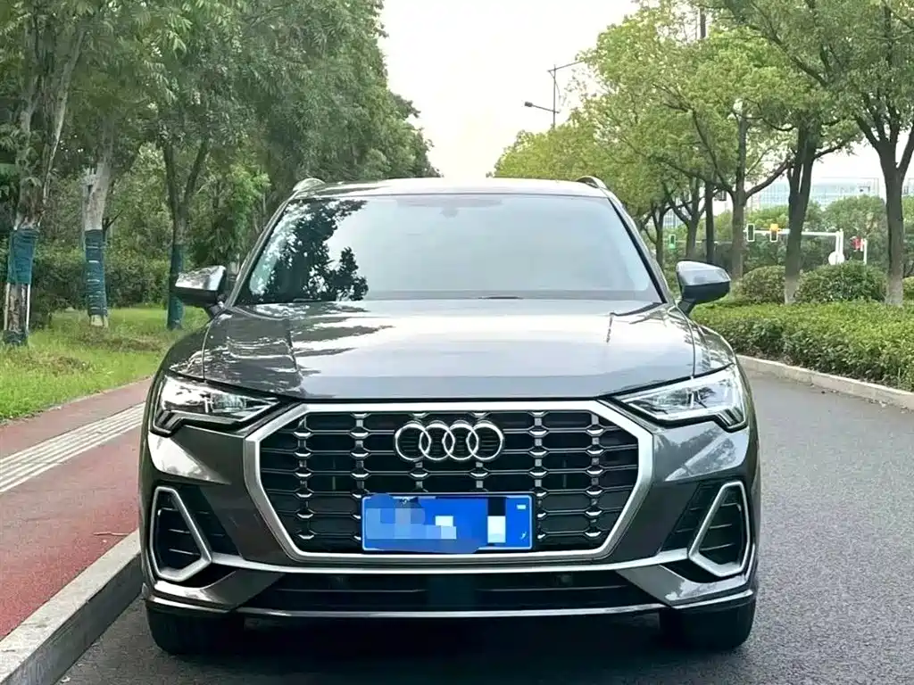 Audi Q3 2022 — фото 2