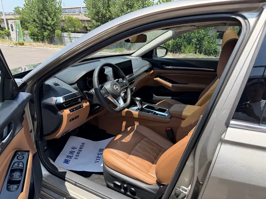 Nissan Teana 2023