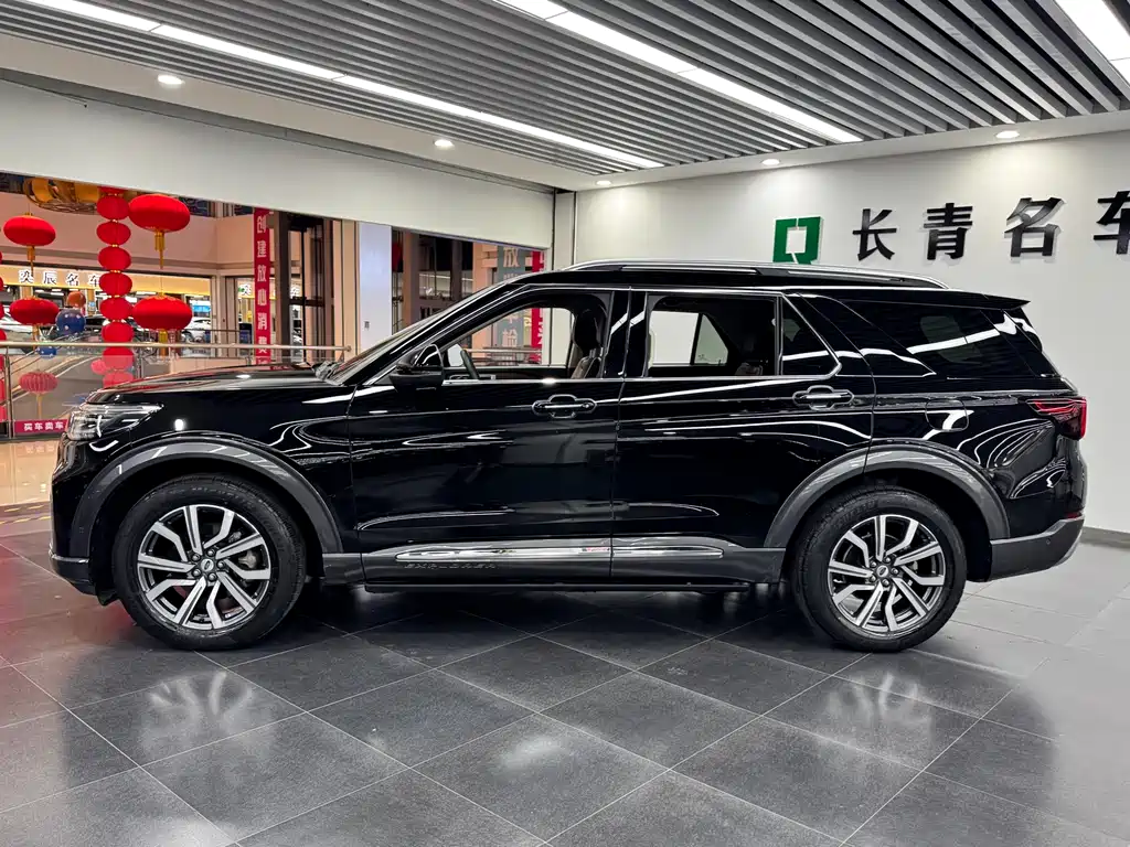 Ford Explorer 2023 — фото 3