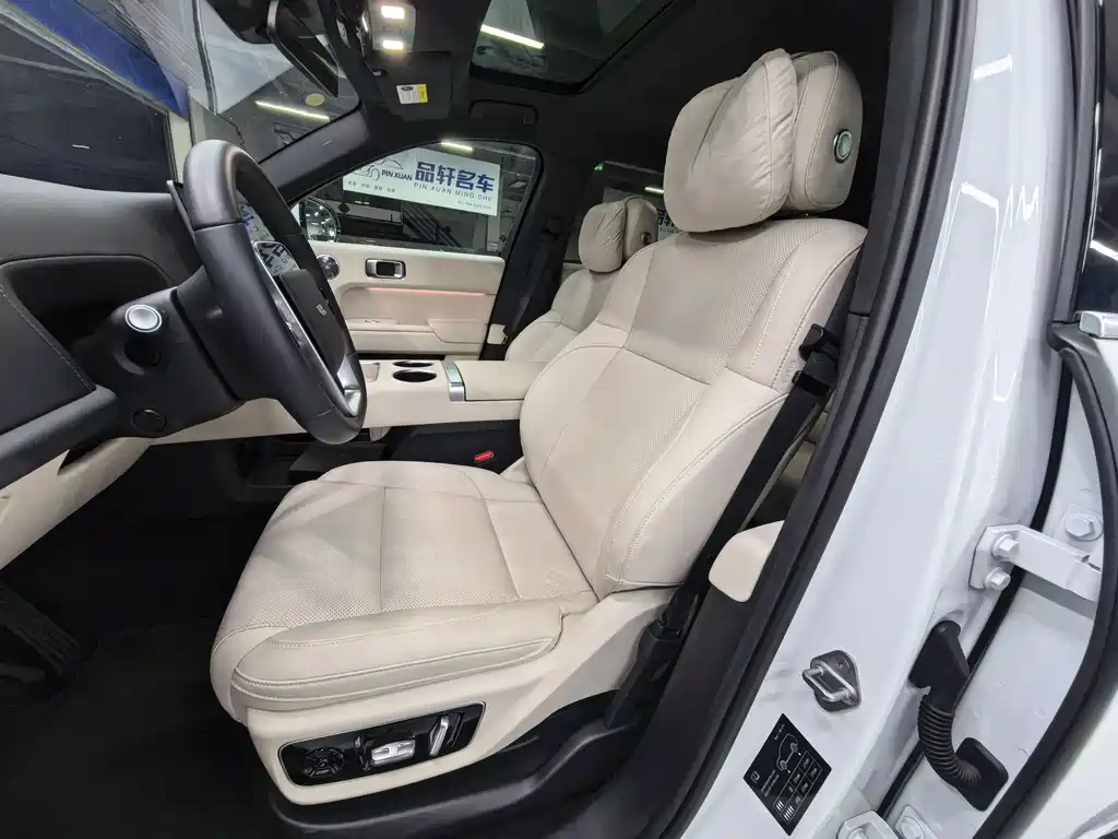 Li Auto Li L7 2025