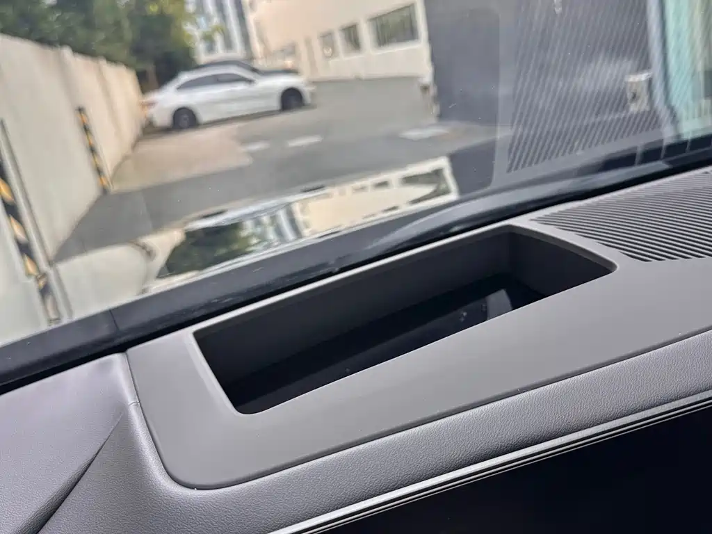 BMW 5 Series 2025