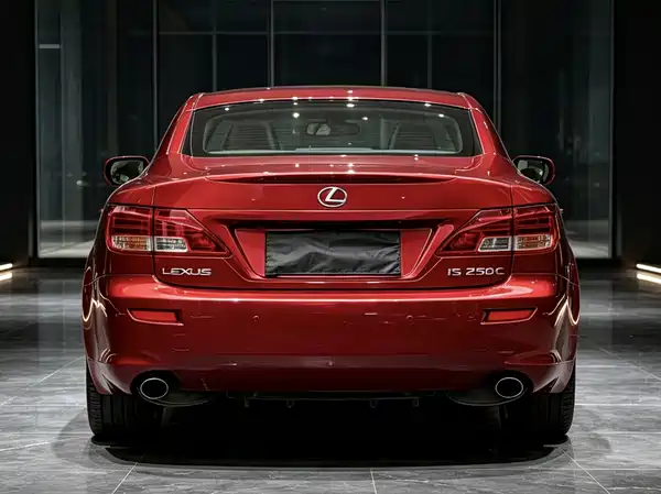 Lexus IS 2011