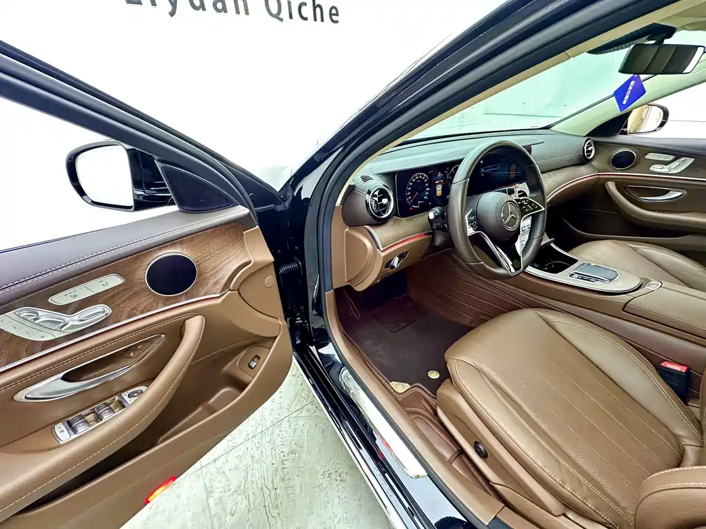 Mercedes-Benz E-Class 2023 — фото 5