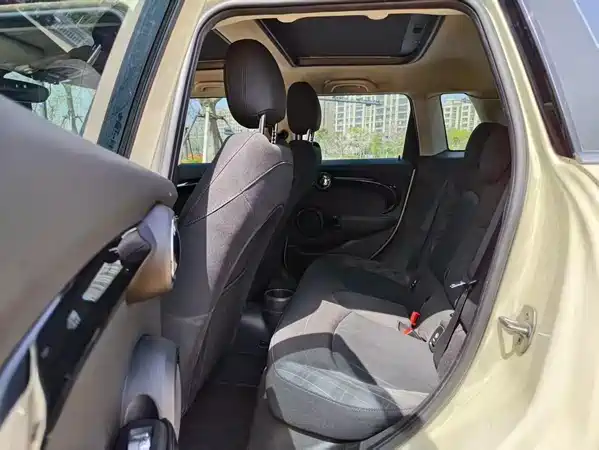 MINI 2019
