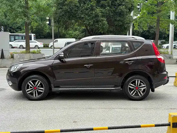 Geely GX7 2016
