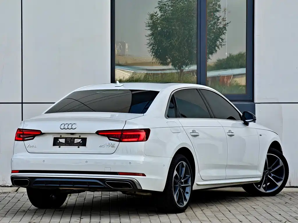 Audi A4L 2020 — фото 6