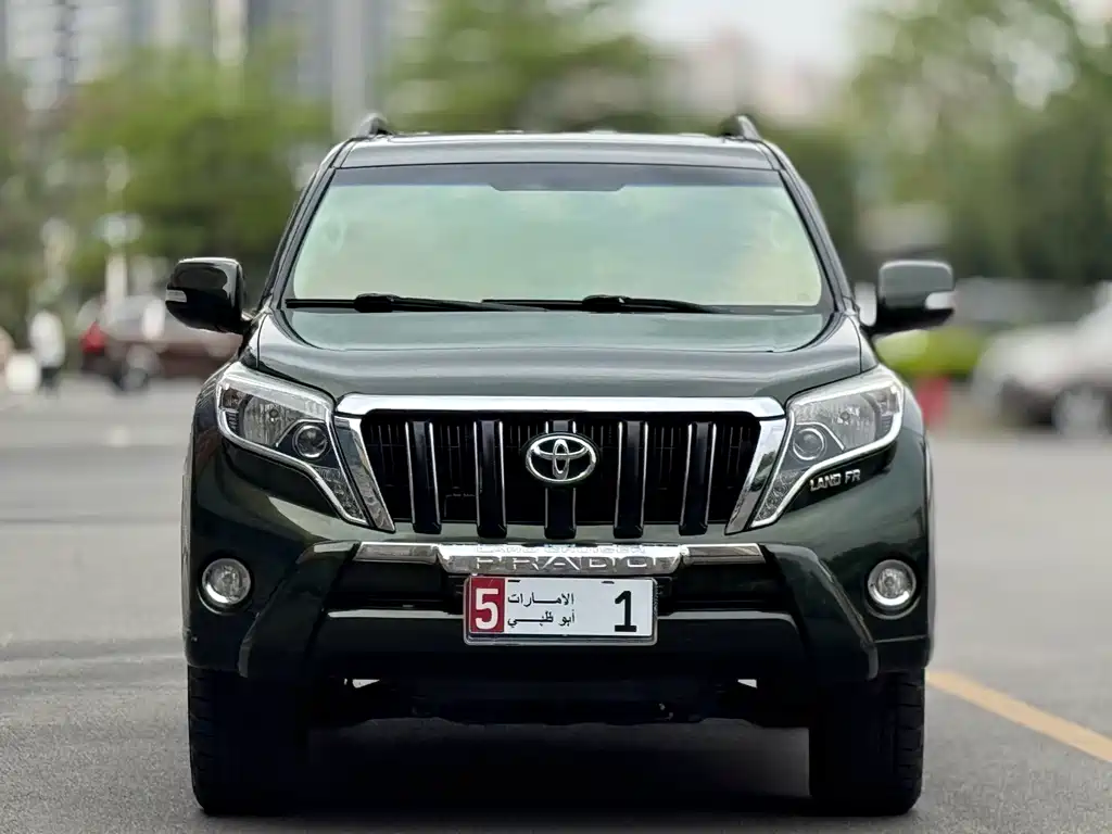Toyota Prado 2015 — фото 2