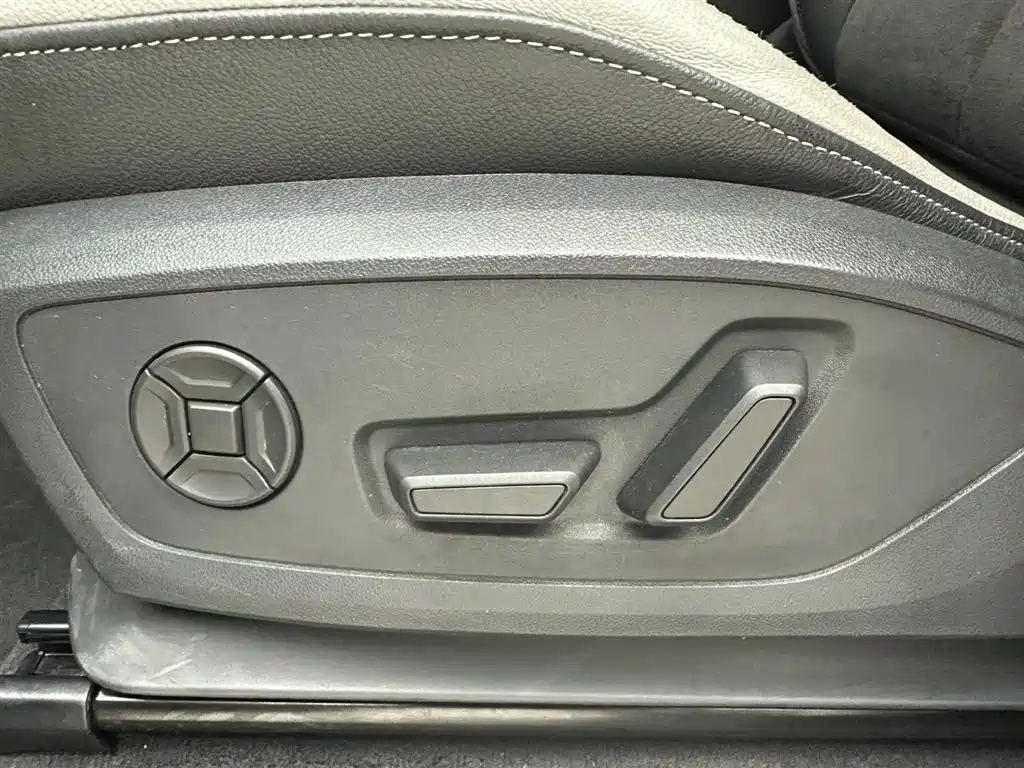 Audi Q3 2023 — фото 14