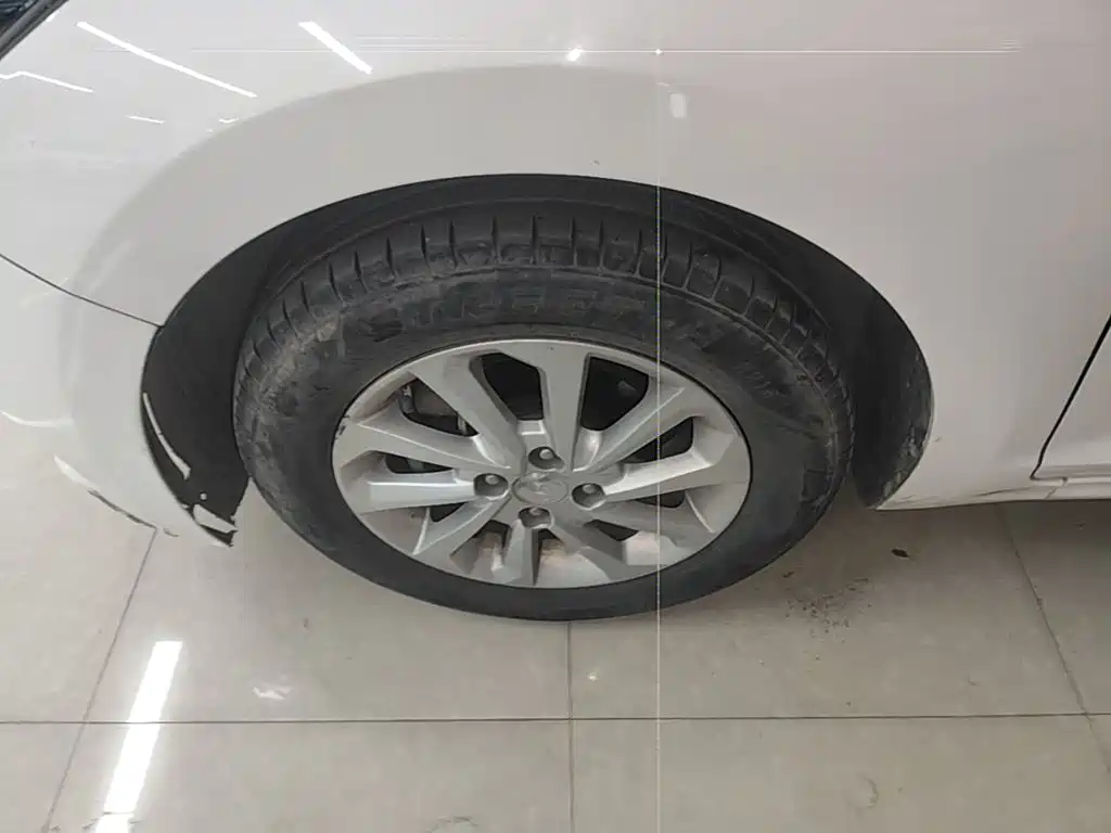 Hyundai Verna 2017 — фото 25