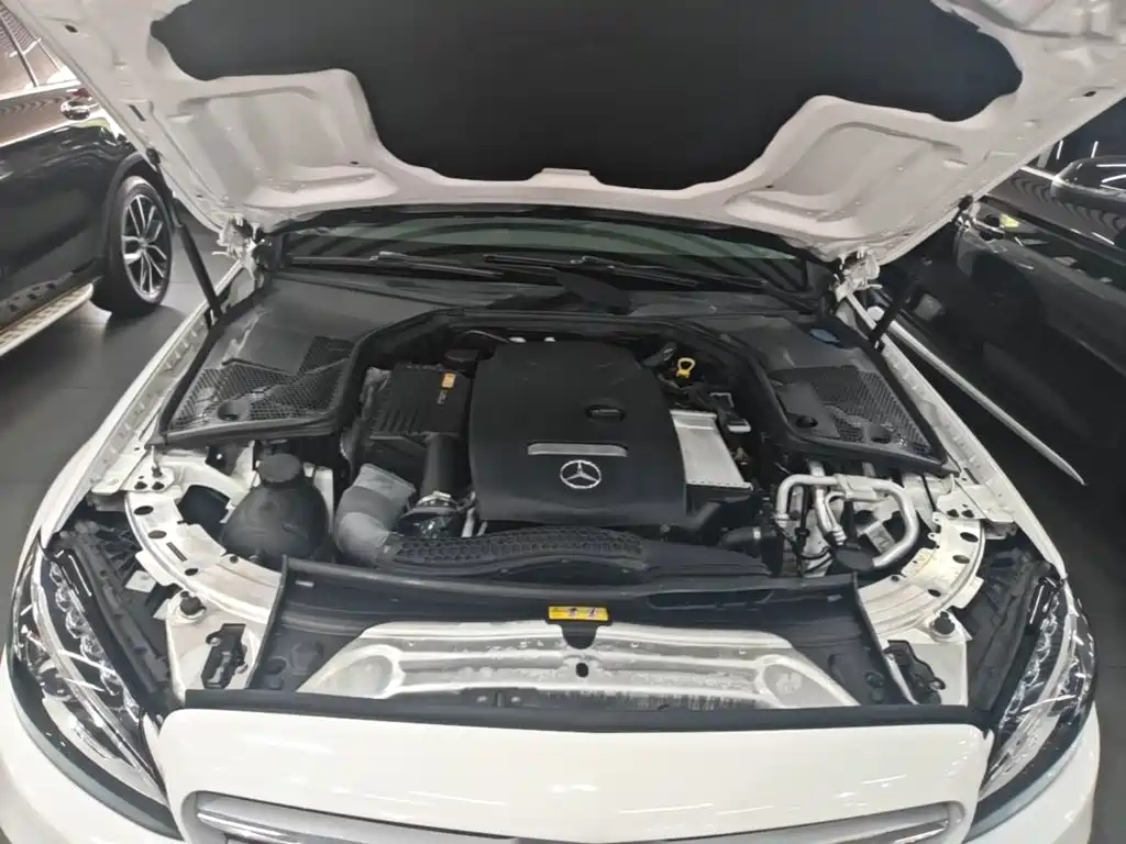 Mercedes-Benz C-Class 2017 — фото 20