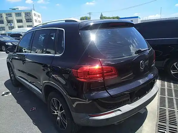 Volkswagen Tiguan 2015