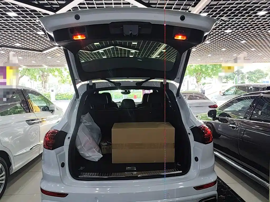 Porsche Cayenne 2015 — фото 19