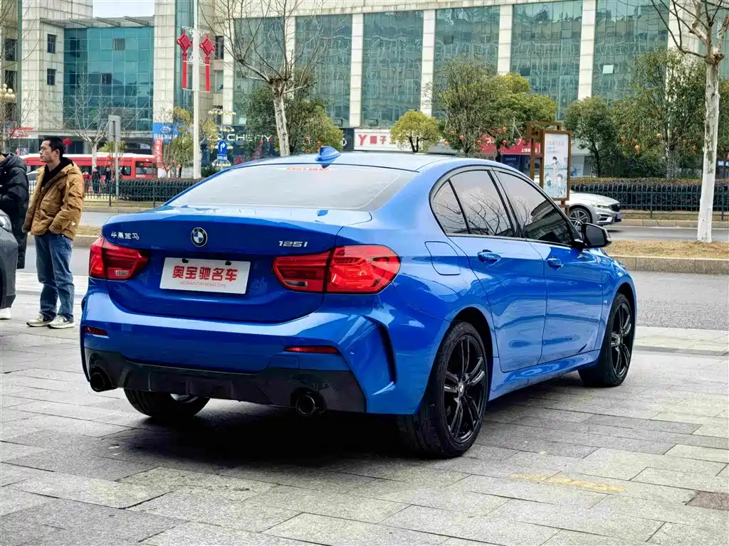BMW 1 Series 2021