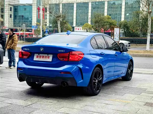 BMW 1 Series 2021