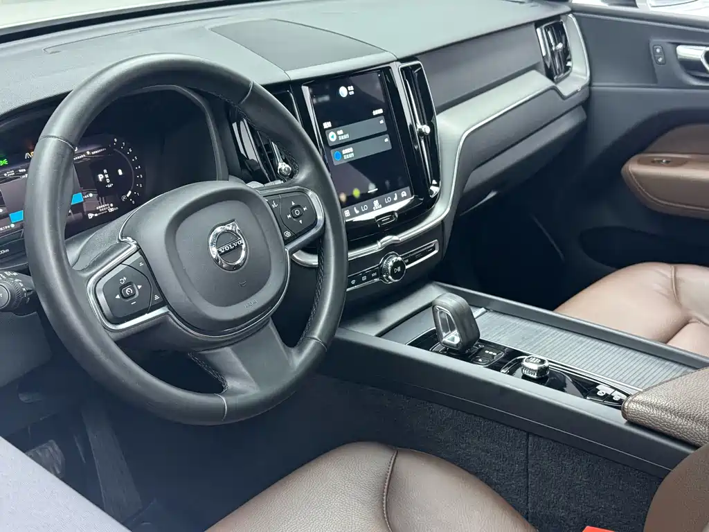 Volvo XC60 2021