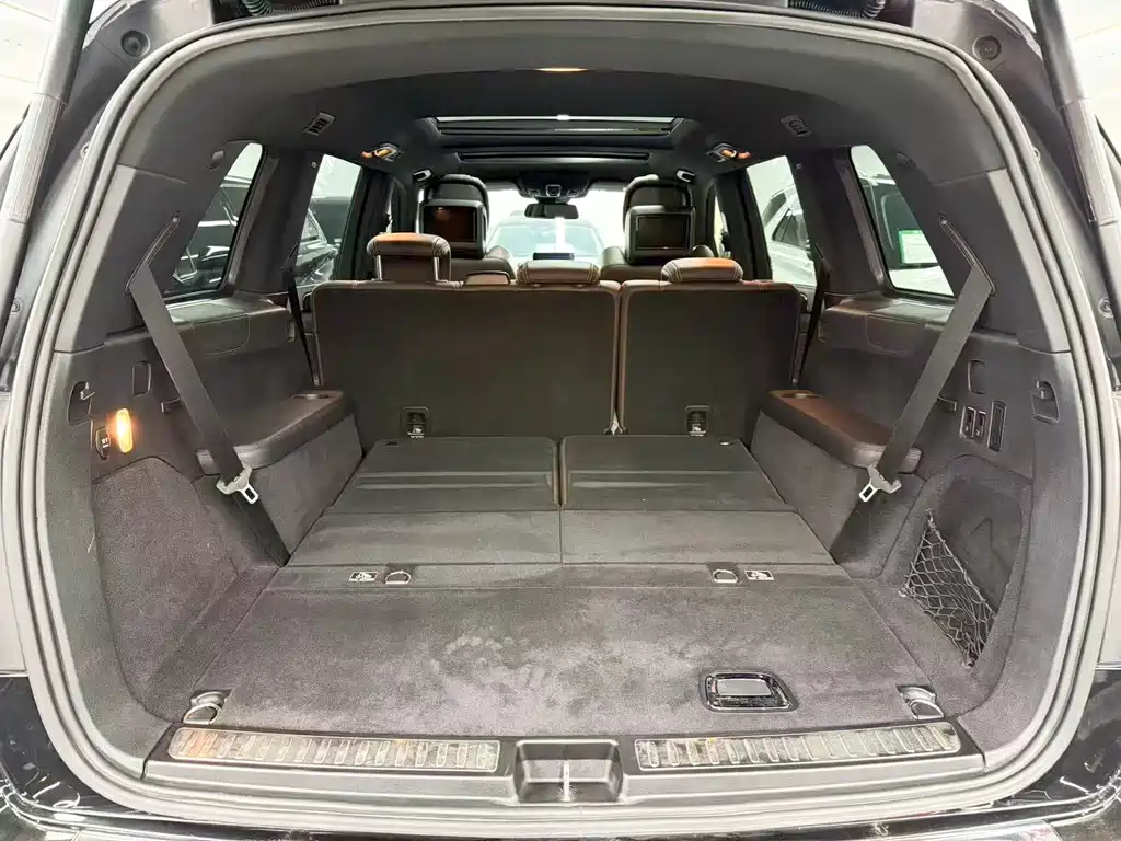 Mercedes-Benz GLS AMG 2017 — фото 19